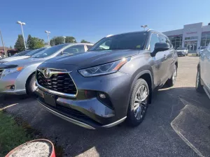 2023 Toyota Highlander Image