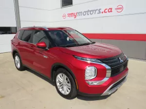2024 Mitsubishi Outlander PHEV Image