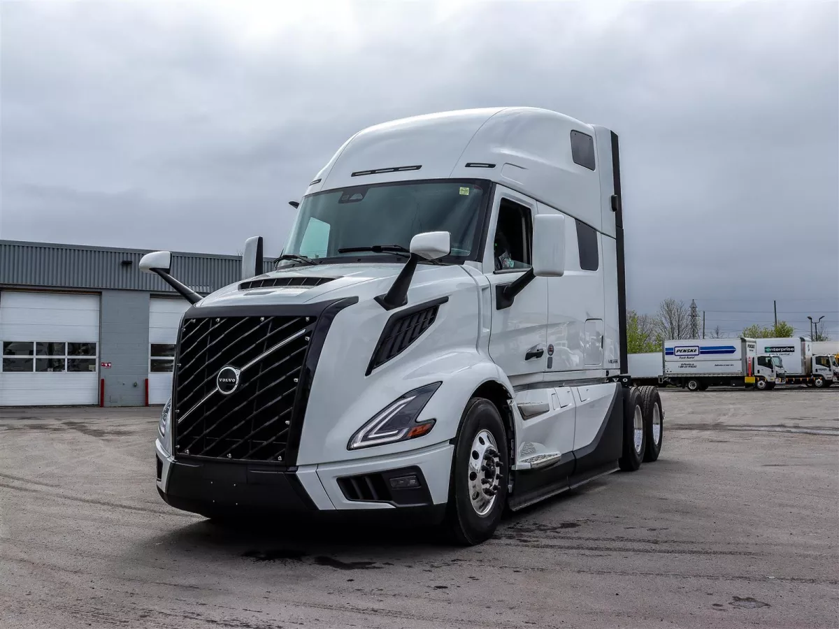 2027 Volvo VNL 860 Image