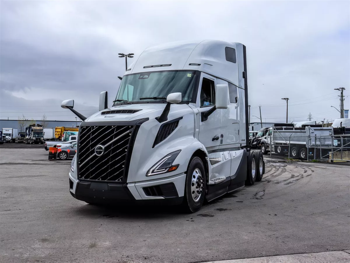 2027 Volvo VNL 660 Image