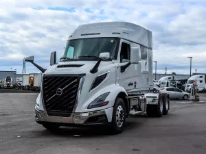 2027 Volvo VNR 640 Image